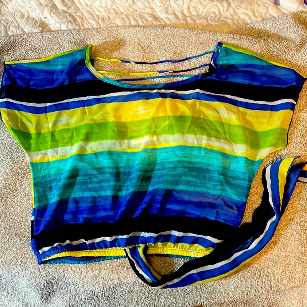 Agaci Women’s crop top blue yellow and green Sheer Size Small Short Sleeve